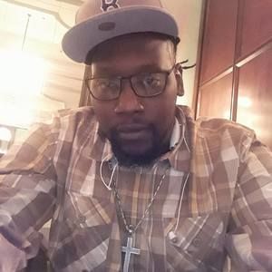 Meet your Posher, Sam